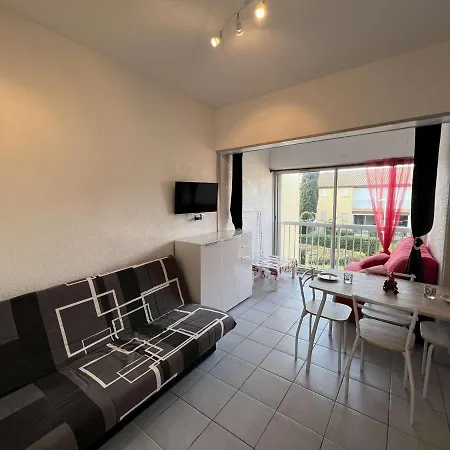 Apartment Pres De La Plage, Cabine, Parking Privatif, 4 Pers, 1er Etage, - Fr-1-701-2